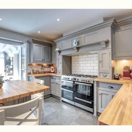 Charming 3-Bed Cottage In Swanage Buitenkant foto